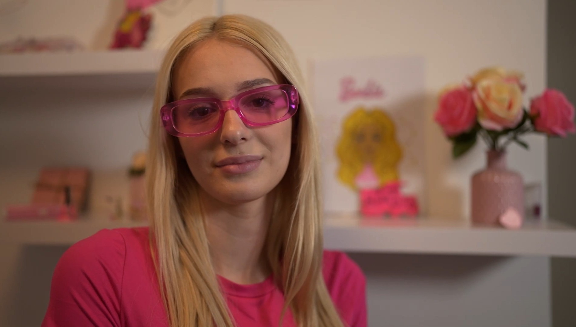 Bez servítky, Barbie